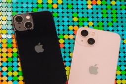 Thời trang Hi-tech - iPhone 13 còn đủ "ngon" để chơi Tết hay không?