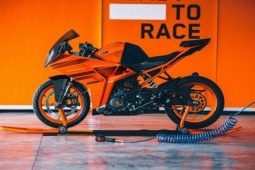 2024 KTM RC 390 trình làng, giá 93 triệu đồng