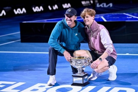 Chú Nadal hào hứng khi Sinner hạ Djokovic, chỉ ra "kỳ phùng địch thủ" mới