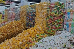 Thị trường - Tiêu dùng - Ẩn họa từ bánh kẹo, rau câu… không rõ nguồn gốc