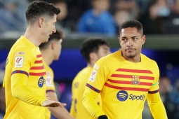 Video bóng đá Alaves - Barcelona: Lewandowski mở điểm, tân binh ghi bàn và nhận thẻ đỏ (La Liga)