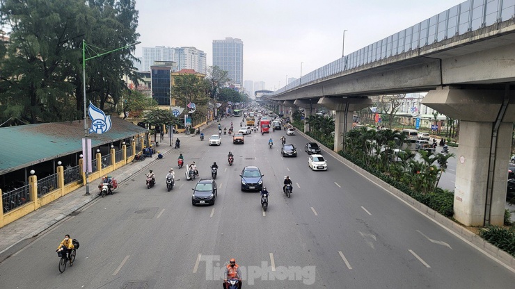 Có những đoạn vắng vẻ như ngày cuối tuần.