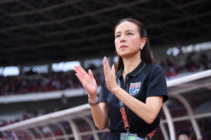 Madam Pang bỏ chức trưởng đoàn bóng đá Thái Lan, dồn sức tranh ghế chủ tịch FAT. Ảnh: BKP