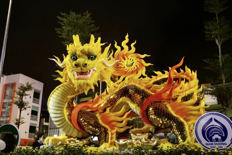 Ngắm những
