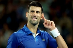 Thể thao - Djokovic &quot;là người chứ không phải máy&quot;, dự kiến đoạt 2 Grand Slam 2024