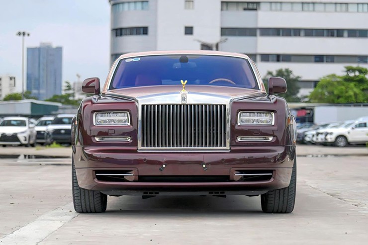 Rolls-Royce Phantom Lửa Thiêng "chốt đơn" thành công sau 7 lần đấu giá - 1