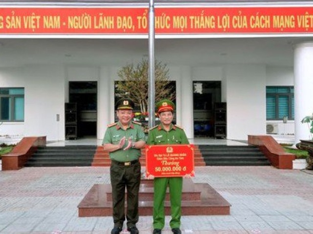 Pháp luật - Thưởng nóng lực lượng phá vụ án giết đồng hương người Nga, phi tang thi thể