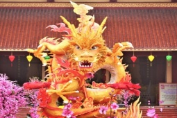 Tin tức trong ngày - Chiêm ngưỡng linh vật "rồng chầu" đầy dũng mãnh ở Hà Tĩnh