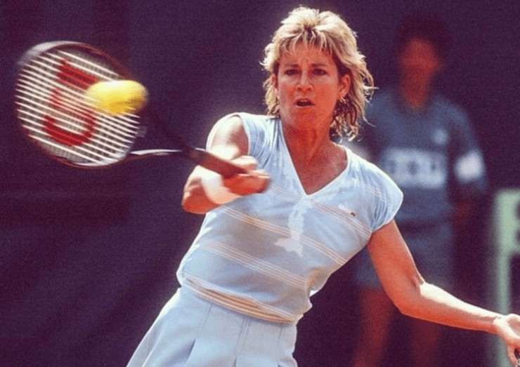7. Chris Evert (sinh năm 1954) vào bán kết ở 52/56 Grand Slam. Tay vợt nữ vĩ đại nhất&nbsp;Evert chơi ở 56 Grand Slam và ở&nbsp;52 lần trong số đó, bà đều lọt vào bán kết.