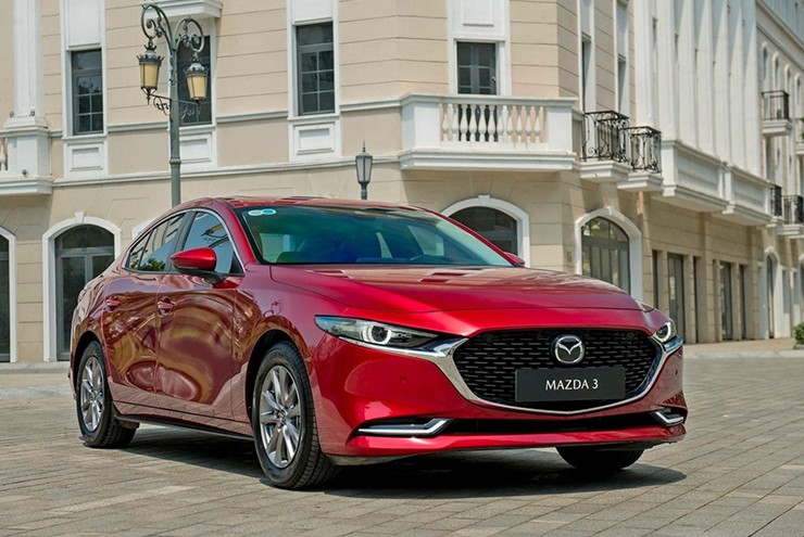 Mazda 3 có thêm phiên bản 1.5L Signature đi kèm giá bán 739 triệu đồng - 1