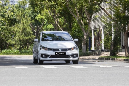Giá xe Suzuki Ciaz niêm yết và lăn bánh tháng 2/2024