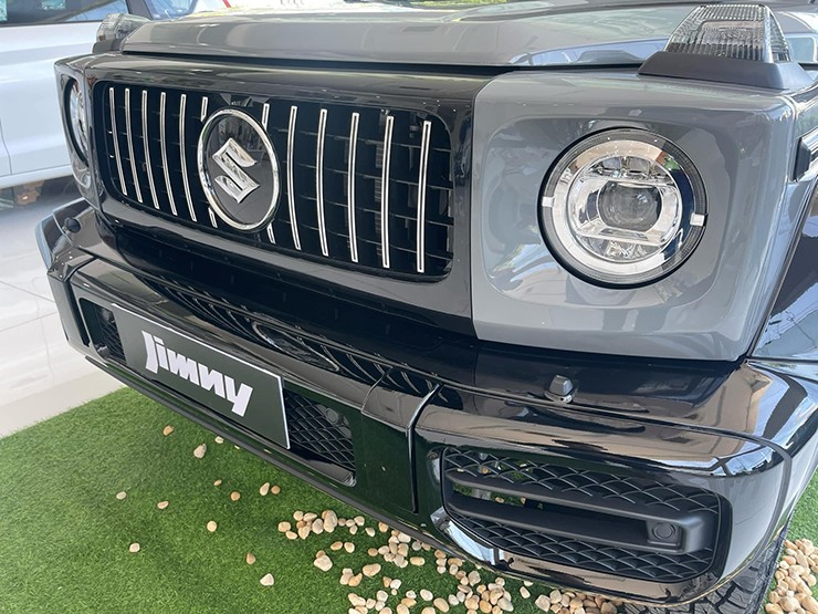 Đại lý Việt Nam chào bán Suzuki Jimny độ kiểu G 63 giá 999 triệu đồng
