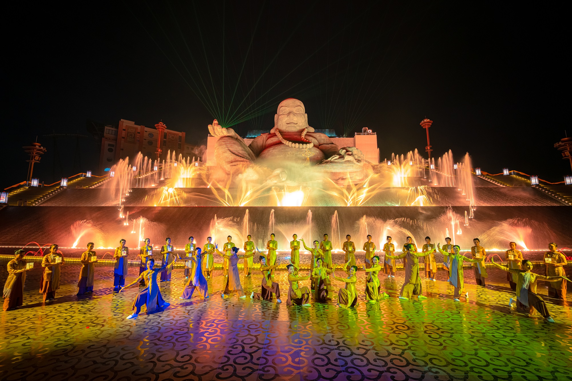 Tết năm nay, Hội Xuân Di Lặc trên núi Bà Đen sẽ có nhiều trải nghiệm thiêng liêng ngay trước Tôn tượng Bồ Tát Di Lặc lớn hàng đầu thế giới.