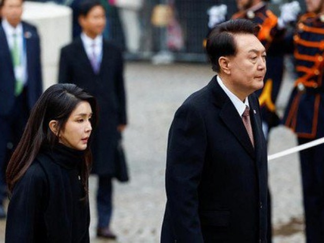 Thế giới - Tổng thống Hàn Quốc lên tiếng về túi hiệu của vợ