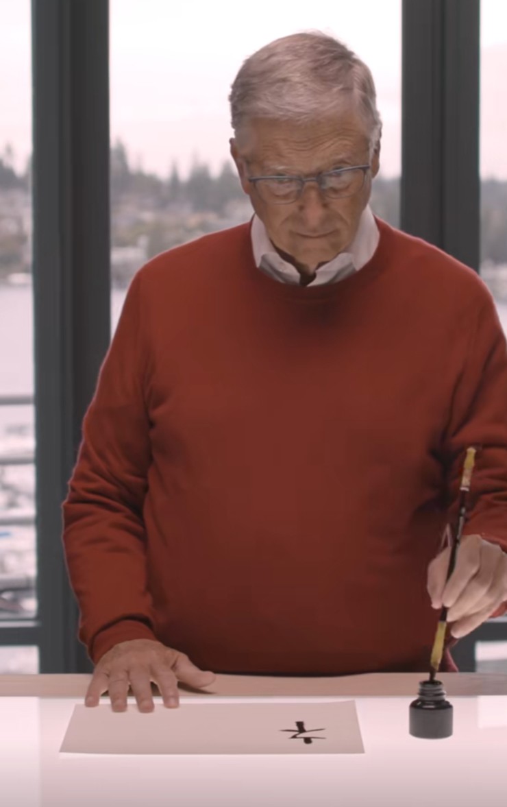 Clip: Bill Gates dùng bút lông viết lời chúc mừng Tết Nguyên đán - 2