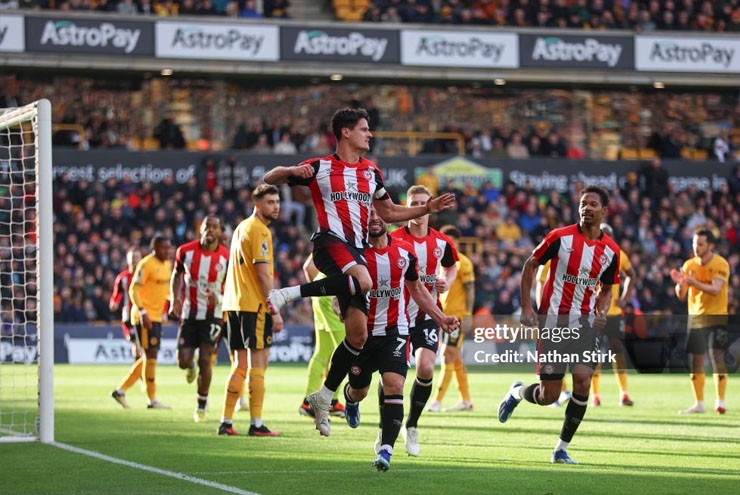 Norgaard mở điểm cho Brentford