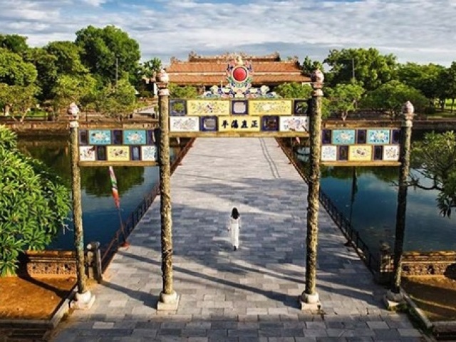 Tin tức trong ngày - Mùng 3 Tết, nắng đẹp trải dài từ Bắc vào Nam