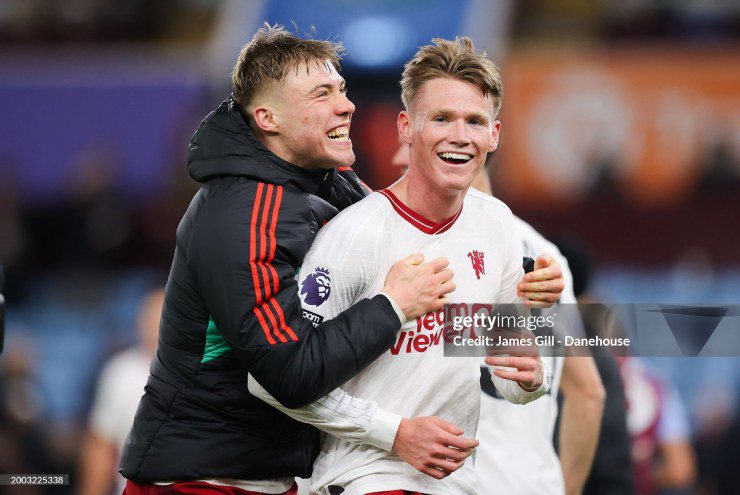 McTominay (áo trắng) và Hojlund ghi những bàn thắng quan trọng cho MU