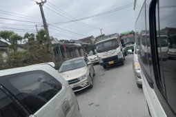 Tin tức trong ngày - Kẹt xe kéo dài hơn 5km trên quốc lộ 19 tỉnh Bình Định
