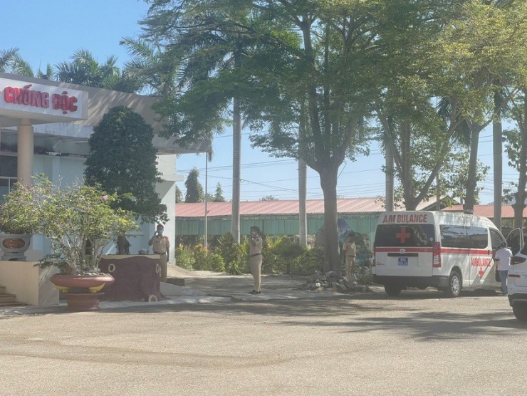 Trung tâm Y tế Hàm Tân, nơi đang cấp cứu cho Trung úy CSGT bị thương.