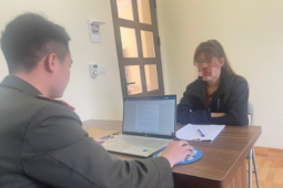 Triệu tập, xử lý người phụ nữ xúc phạm lực lượng Cảnh sát giao thông trên facebook