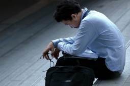 Đàn ông - Đàn ông ngoài 35 tuổi, nếu xuất hiện 4 dấu hiệu này cuộc đời có thể bị &quot;tụt dốc&quot;