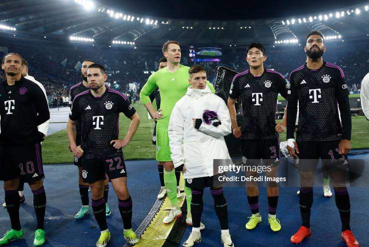 Sự buồn bã của các cầu thủ Bayern sau trận