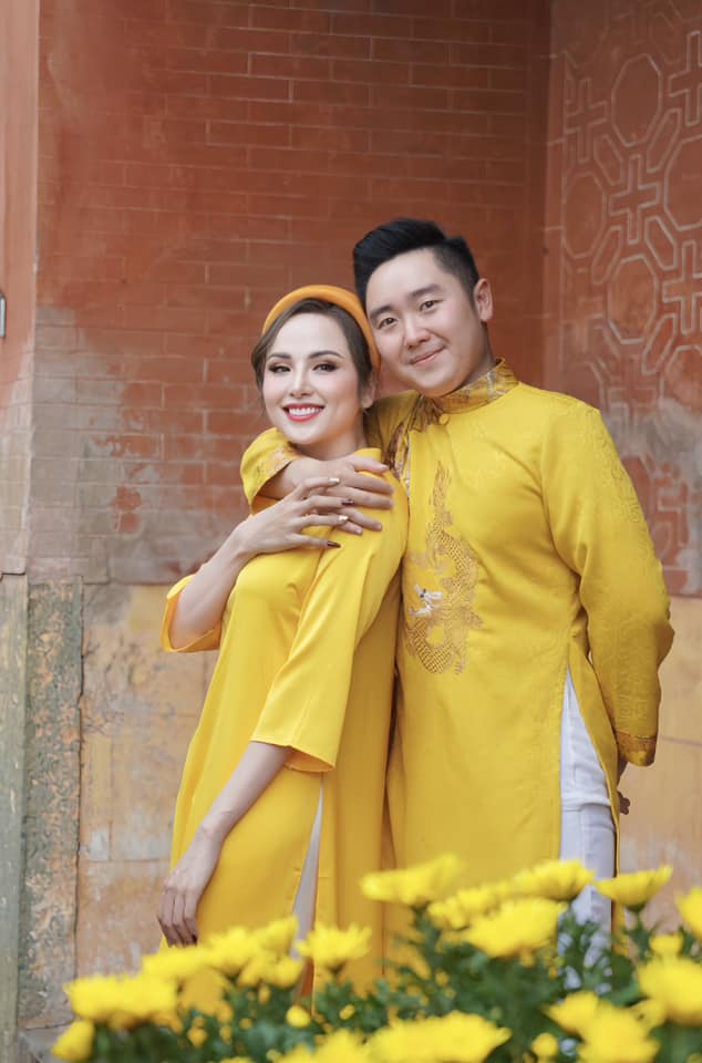 Hoa hậu Diễm Hương công khai diện mạo người chồng thứ ba ngay đầu năm mới - 2