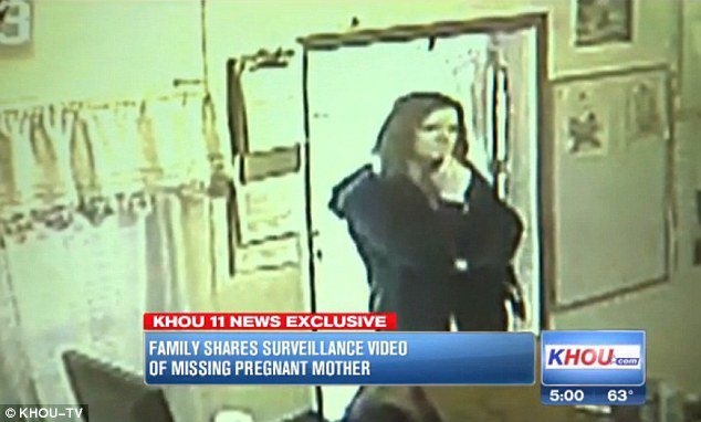 Một trong những hình ảnh cuối cùng của Melissa Sowders được camera giám sát ghi lại trước khi mất tích.