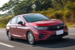 Sedan 600 triệu đồng chọn mua Honda City RS hay MG5?