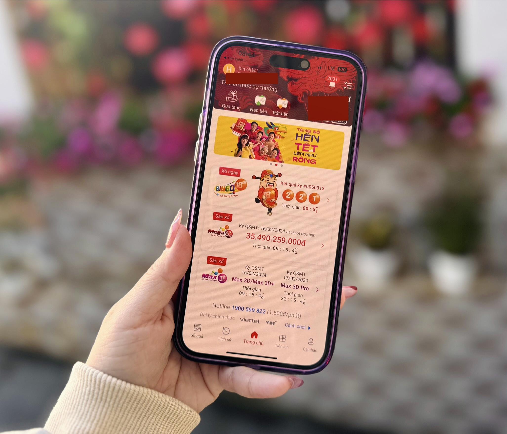 Ngoài xổ số nhanh Bingo18, nhiều người cũng săn giải thưởng lớn từ các sản phẩm khác của Vietlott qua điện thoại.