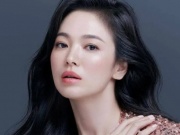 Làm đẹp - Học Song Hye Kyo rửa mặt với mật ong để có làn da không tuổi