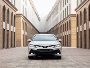 Tin tức ô tô - Giá xe Toyota Camry niêm yết và lăn bánh tháng 2/2024