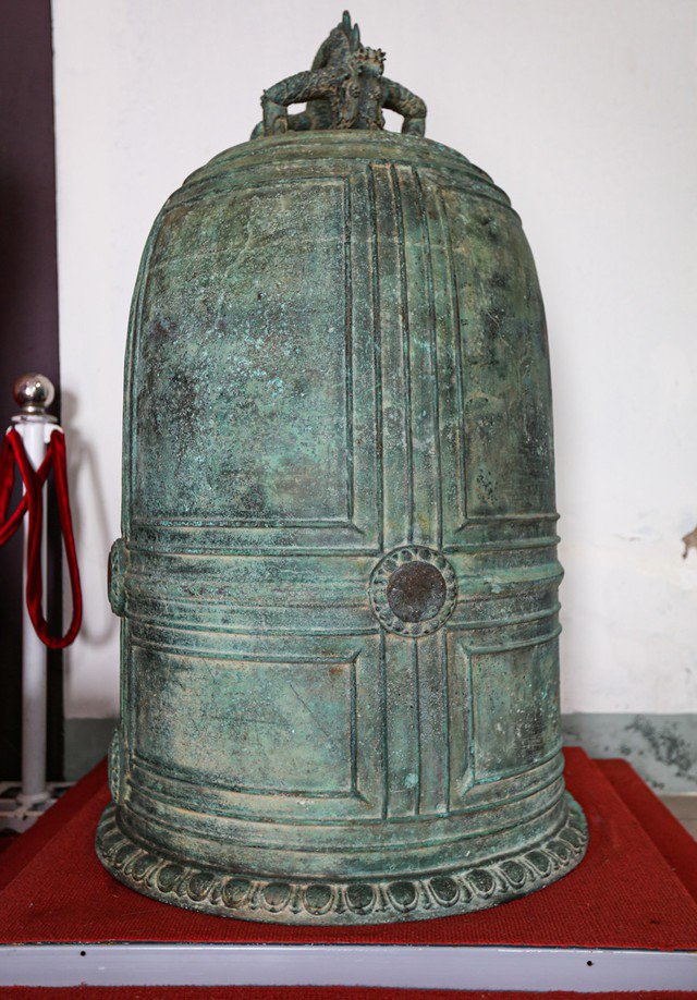 Đến năm 2019, sau nhiều thập kỷ lưu lạc, chiếc chuông cổ này đã được bàn giao cho Bảo tàng Hà Tĩnh phục chế và trưng bày. Đến đầu năm 2023, Phó Thủ tướng Trần Hồng Hà đã ký quyết định công nhận chuông chùa Rối của Hà Tĩnh là bảo vật quốc gia.