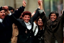 Pháp luật - Bi kịch của người vợ bị chồng “cắm sừng”, hành hạ: Bản án gây tranh cãi