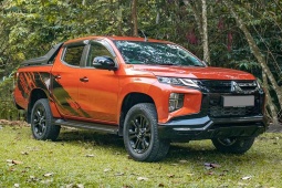 Giá xe Mitsubishi Triton lăn bánh tháng 2/2024, hỗ trợ 50% LPTB