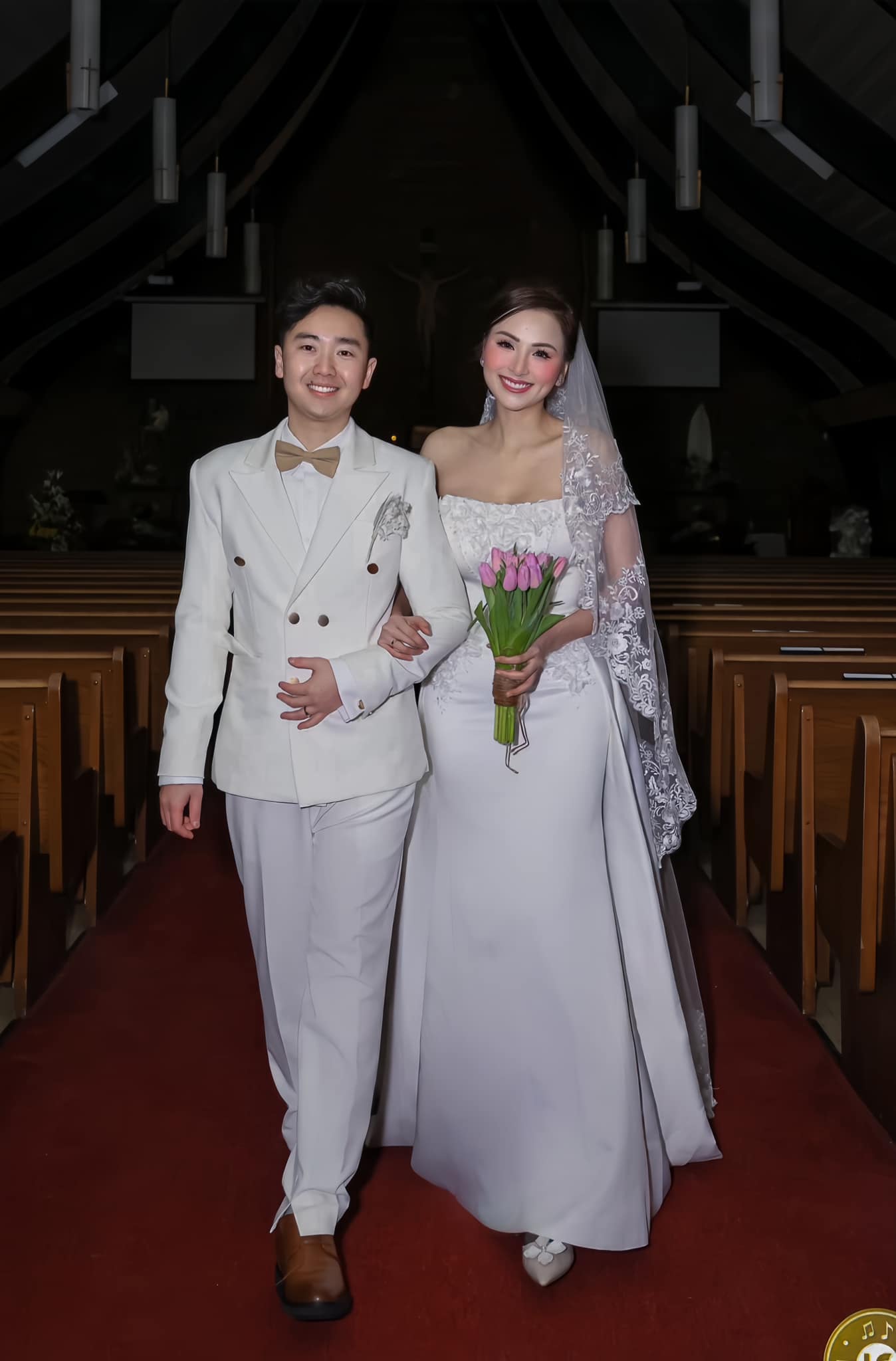 Diễm Hương kết hôn cùng chồng thứ ba tại Canada.