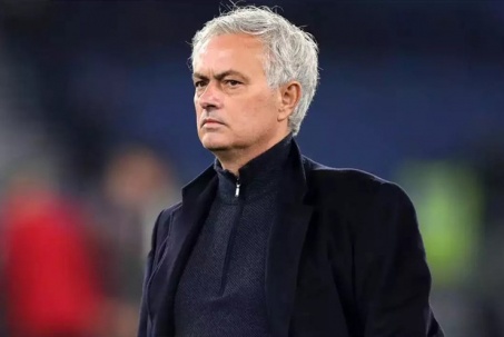 Tin mới tương lai Mourinho: Muốn ở lại châu Âu, đại gia Saudi Arabia chưa từ bỏ