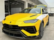 Ngắm xe - Doanh nhân Nguyễn Quốc Vũ tặng vợ siêu SUV Lamborghini Urus Performante