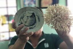 Tin tức trong ngày - Ngắm kho cổ vật vô giá ở "làng Hoàng Sa"