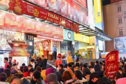 Có nên mua vàng vào ngày vía Thần Tài?