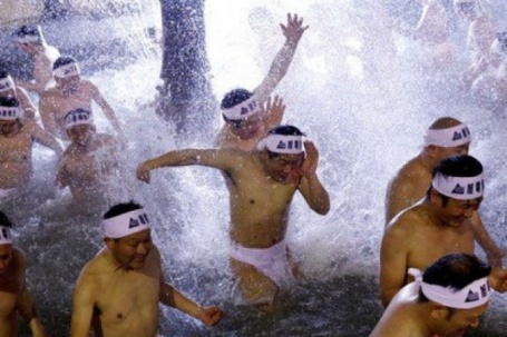 Nhật Bản: Lễ hội đàn ông khỏa thân bị xóa sổ