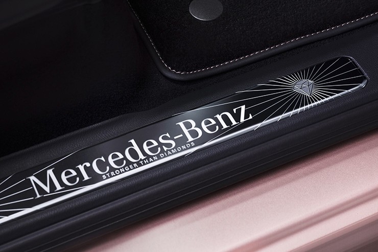Mercedes-Benz G500 phiên bản "Bền vững hơn kim cương" trình làng - 7