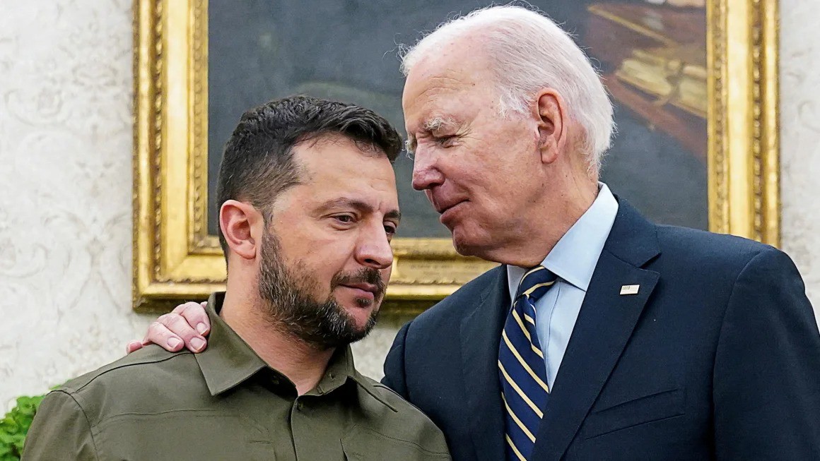Ông Biden (phải) và ông Zelensky trong lần gặp mặt tại Nhà Trắng ngày 21/9/2023. Ảnh: Reuters