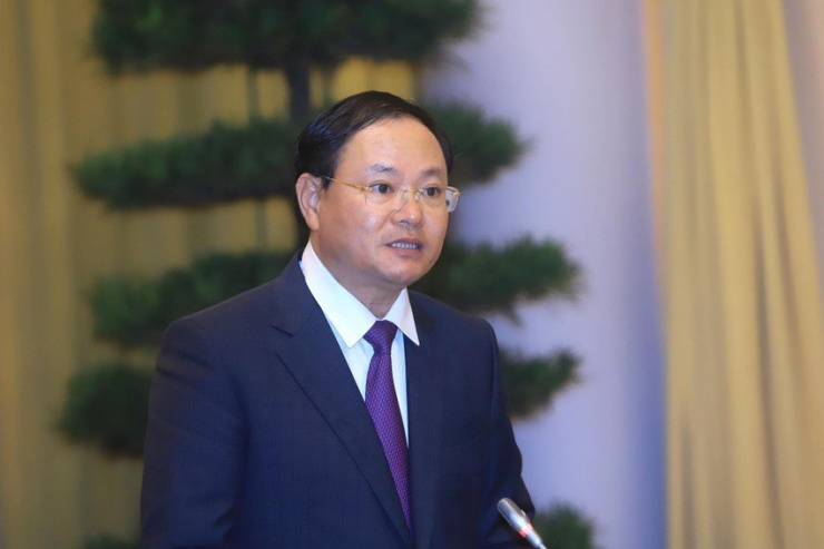 Thứ trưởng Bộ TN&MT Lê Minh Ngân giới thiệu những điểm mới đáng chú ý của Luật Đất đai năm 2024.