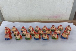 Thị trường - Tiêu dùng - Khách đua nhau mua "ông Địa" siêu mini, giá chỉ từ vài chục nghìn đồng