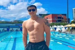 Đàn ông - Akira Phan: "Muốn vạm vỡ như diễn viên Hollywood, ai nhận xét tiêu cực tôi mặc kệ"