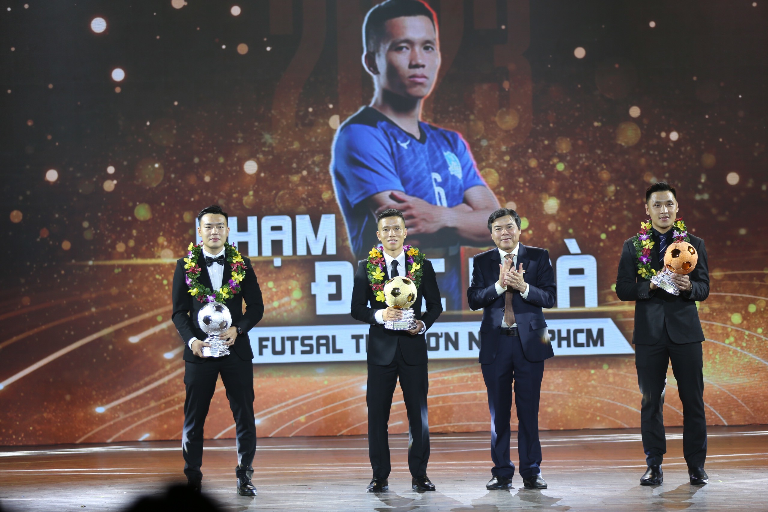 Ở bộ môn Futsal, danh hiệu Quả bóng vàng thuộc về Phạm Đức Hòa, Quả bóng bạc thuộc về Châu Đoàn Phát và thủ môn Hồ Văn Ý đoạt Quả bóng đồng.