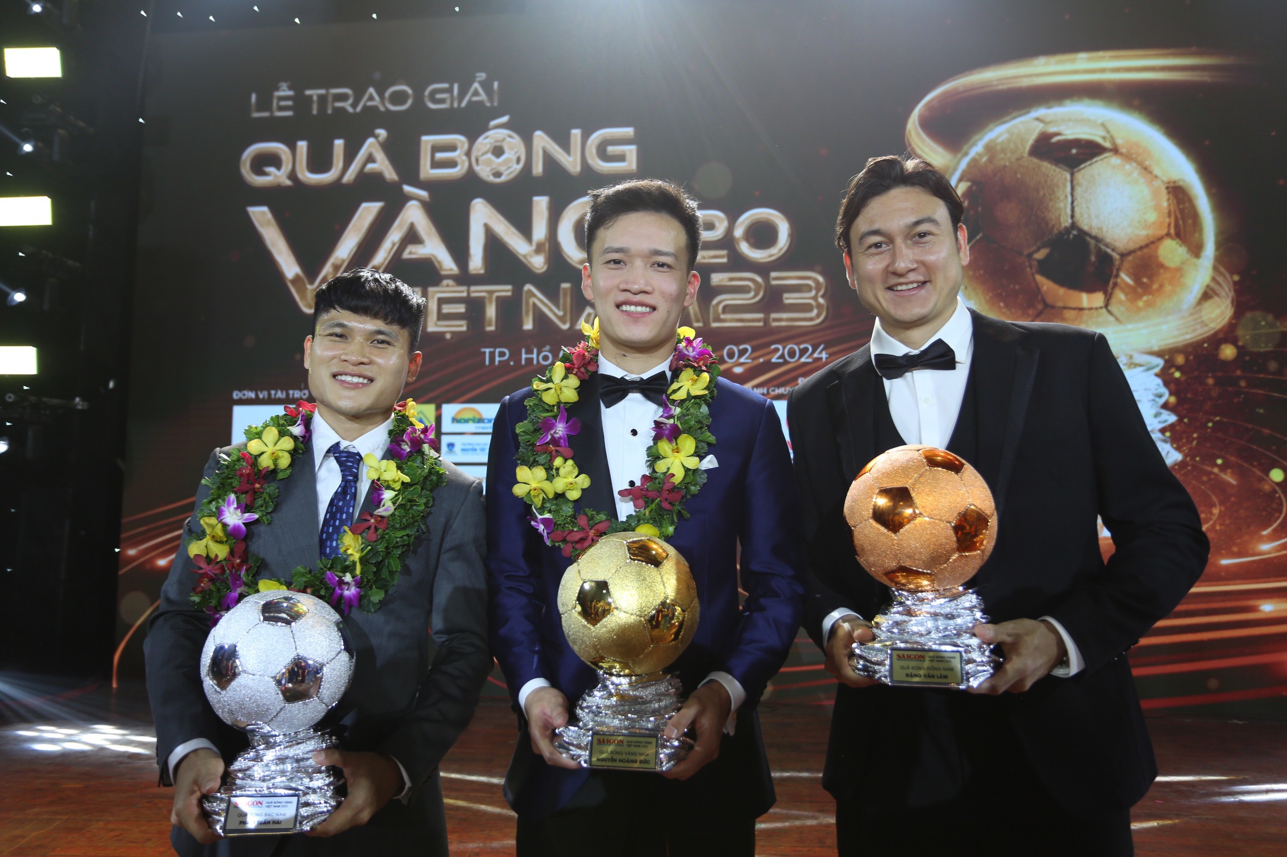 Vào buổi
tối ngày 19/2, giải thưởng Quả bóng vàng Việt Nam 2023 đã được diễn
ra. Ở lễ trao giải năm nay, tiền vệ Nguyễn Hoàng Đức đã&nbsp;đã
được vinh danh.&nbsp;