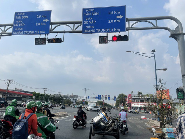Hệ thống điều khiển đèn giao thông tại giao lộ Trường Chinh - Phạm Văn Bạch sẽ được thay thế